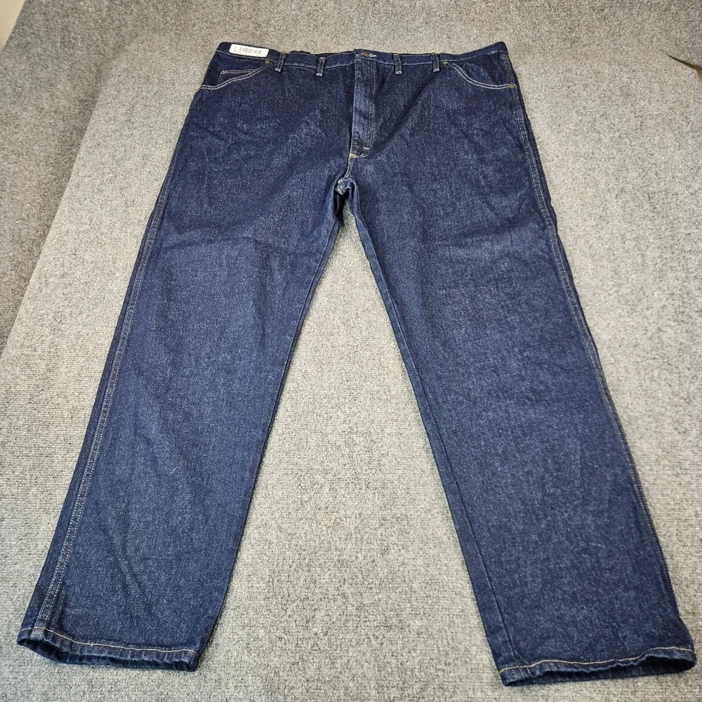 Wrangler Rugged Wear Classic Fit Jeans Mens 50x32 Indigo Blue Denim 1039902PW